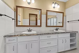 6018 Kirby Dr, West University Place, TX 77005 - Photo 12