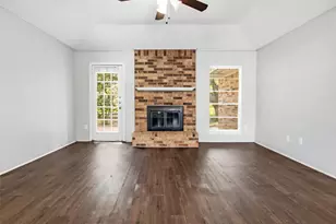 208 Garden Dr, Friendswood, TX 77546 - Photo 6