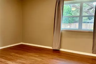 2414 Manila Ln, Houston, TX 77043 - Photo 6