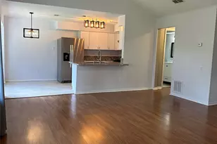 2414 Manila Ln, Houston, TX 77043 - Photo 2