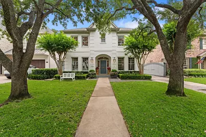3754 Carlon Street, Southside Place, TX 77005 - Photo 2