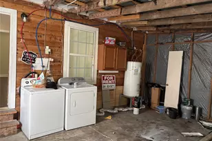 2118 8th St, Orange, TX 77630 - Photo 16