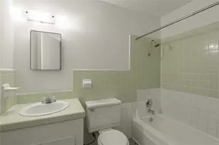 2105 Avenue N, Huntsville, TX 77340 - Photo 16