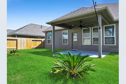 766 Dewberry Road, La Marque, TX 77568 - Photo 12