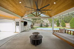 1210 Briarbrook Dr, Houston, TX 77042 - Photo 40