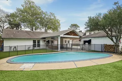 1210 Briarbrook Drive, Houston, TX 77042 - Photo 48