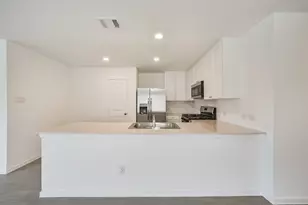 648 Burlina Rd, La Marque, TX 77568 - Photo 10