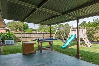 2318 Colonial Ridge Drive, Friendswood, TX 77546 - Photo 20