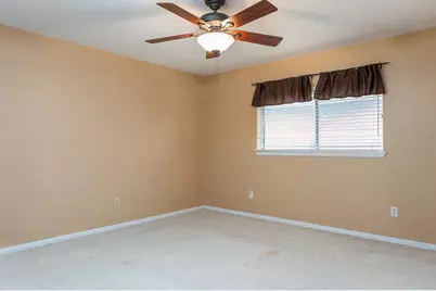 2318 Colonial Ridge Drive, Friendswood, TX 77546 - Photo 14