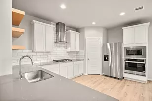 2823 Kennet Manor Dr, Houston, TX 77047 - Photo 18