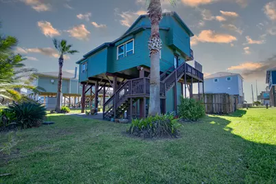 140 Ocean View Drive, Crystal Beach, TX 77650 - Photo 2