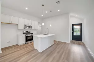 10313 Navarro Path, Montgomery, TX 77316 - Photo 2