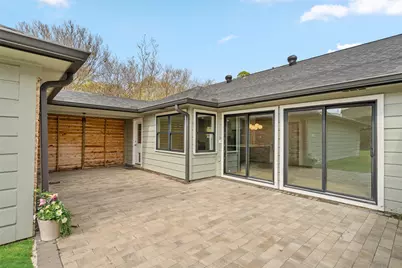 10831 Holly Springs Drive, Houston, TX 77042 - Photo 42