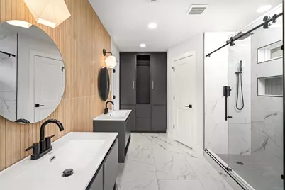 10831 Holly Springs Drive, Houston, TX 77042 - Photo 32