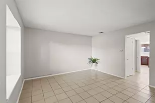 12873 High Star Dr, Houston, TX 77072 - Photo 4