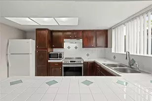 12873 High Star Dr, Houston, TX 77072 - Photo 10