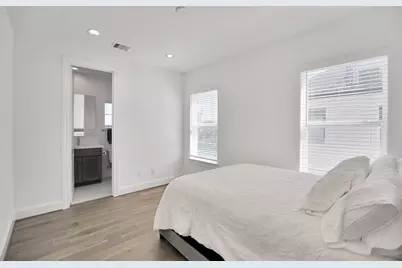 2705 Maxroy Street, Houston, TX 77007 - Photo 32