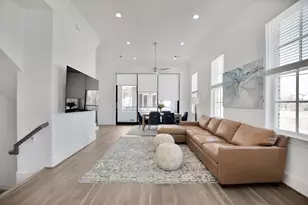 2705 Maxroy St, Houston, TX 77007 - Photo 10