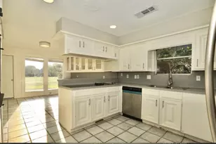 538 Longview Dr, Sugar Land, TX 77478 - Photo 8