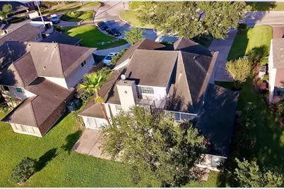 538 Longview Drive, Sugar Land, TX 77478 - Photo 2