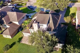 538 Longview Dr, Sugar Land, TX 77478 - Photo 2