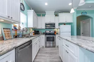 987 Surf, Crystal Beach, TX 77650 - Photo 10