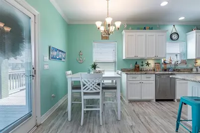 987 Surf, Crystal Beach, TX 77650 - Photo 8