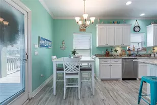 987 Surf, Crystal Beach, TX 77650 - Photo 8