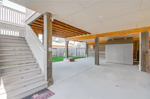1705 Bayway Dr, Seabrook, TX 77586 - Photo 10