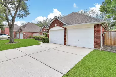 15427 Truslow Point Lane, Sugar Land, TX 77478 - Photo 4