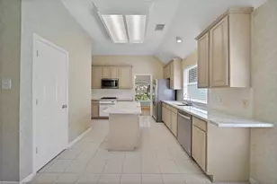 15427 Truslow Point Ln, Sugar Land, TX 77478 - Photo 8