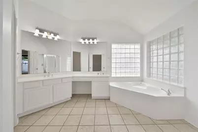 15427 Truslow Point Lane, Sugar Land, TX 77478 - Photo 20