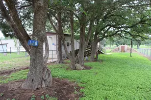 110 Concho Trail, La Grange, TX 78945 - Photo 8
