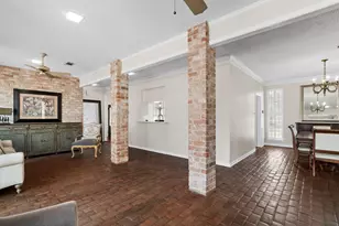443 Fox Briar Ln, Sugar Land, TX 77478 - Photo 12
