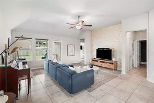 2109 Hickory Valley Ct, Pearland, TX 77581 - Photo 4