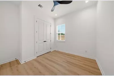 8203 Calhoun Road #A, Houston, TX 77033 - Photo 22