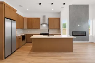 8203 Calhoun Rd, Houston, TX 77033 - Photo 14