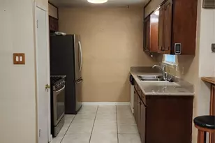 11015 Fleming Dr, Houston, TX 77013 - Photo 6