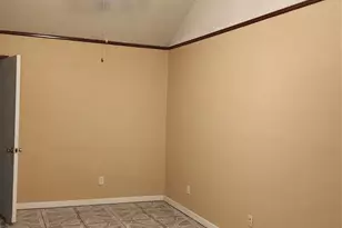 11015 Fleming Dr, Houston, TX 77013 - Photo 16