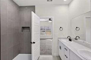 640 Levine Ct, Conroe, TX 77316 - Photo 22