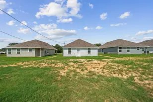 1434 25th St, Hempstead, TX 77445 - Photo 18