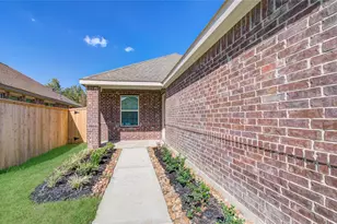 24035 Priano Frst Dr, New Caney, TX 77357 - Photo 4