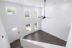 809 S Colbert St, Dayton, TX 77535 - Photo 2