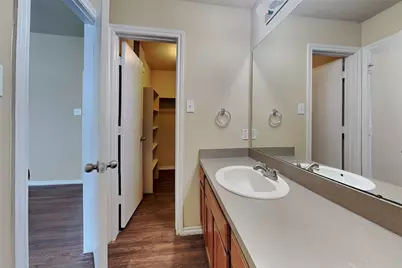 2822 Wisner Circle, Houston, TX 77014 - Photo 10