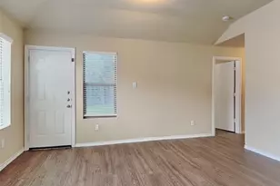 2822 Wisner Cir, Houston, TX 77014 - Photo 6