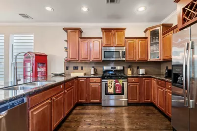 2204 Colorado Street, Houston, TX 77007 - Photo 6