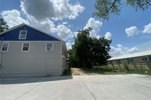 5301 Collingsworth St, Houston, TX 77026 - Photo 2