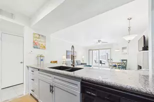 7312 Seawall Blvd, Galveston, TX 77551 - Photo 16