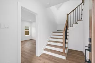 826 Curtin St, Houston, TX 77018 - Photo 4