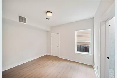 1003 E 33rd Street, Houston, TX 77022 - Photo 4